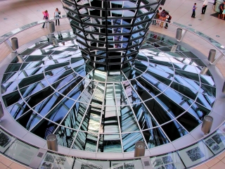 Berlin-reichstag-cupula2.jpg          