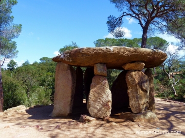 dolmen de vallgorguina o pedra gentil