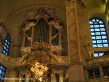 frauenkirche-interior-retablo-columnas-superior-derecha