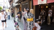 Japonesas con Kimono