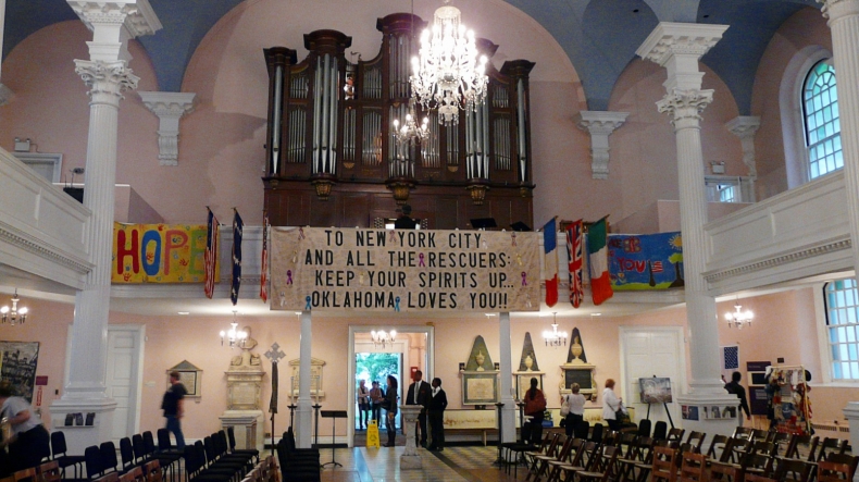interior st.paul\'s chapel new york